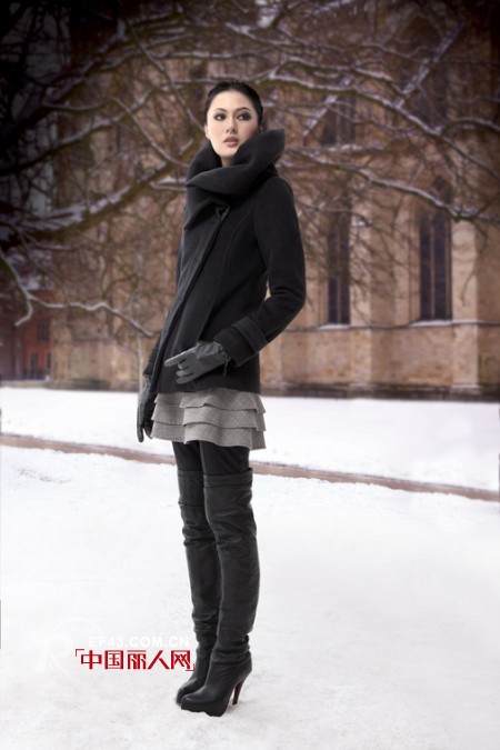 纽方时尚毛呢大衣 带你走入初冬的美好时光