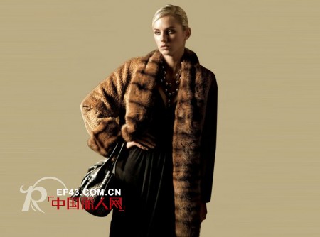 L’ORFEO时尚女装感受古典音乐中的空灵与唯美