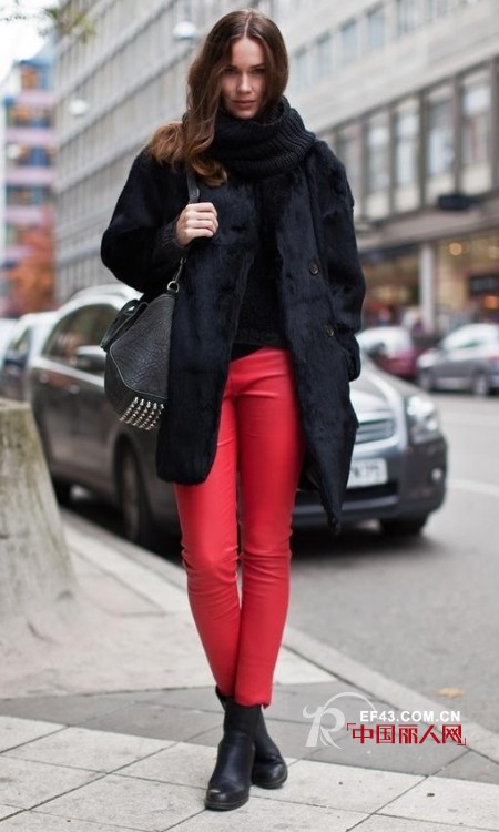 冬季街头皮草灵动闪耀 气质彰显尽拥奢华