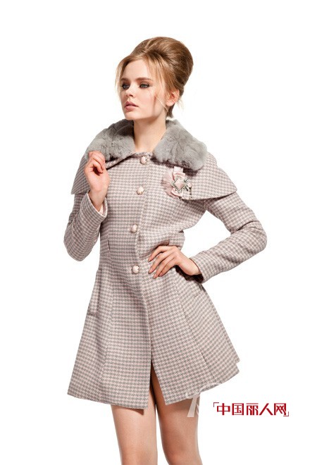 西媛女装12秋冬大衣风潮来袭 名媛淑女范Hold住温暖
