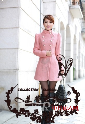 兰萱秀格2012冬装新品首发 透露出冬季的温暖气息