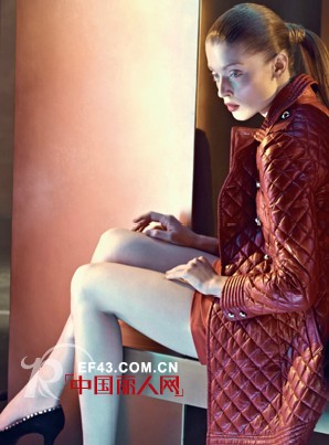 卡洛琳时尚女装 复古与中性玩转多彩魅力