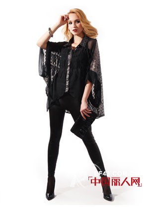 YCAIYBAI艾依柏斯时尚女装  你梦想开始的地方