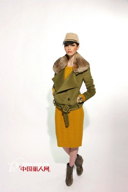 连奴女装秋冬黄色系 帅气演绎酷感中性风