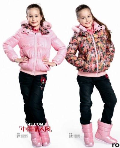 越位少年装冬季羽绒服新品 打造冬日童话里的公主