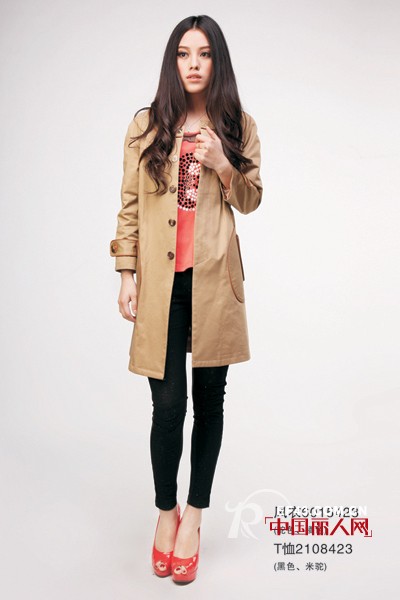 珂珀Lady感风衣 初冬大显身手抵抗寒冷