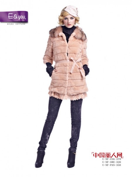 E＆YOU 时尚女装 甜美优雅弥漫冬季