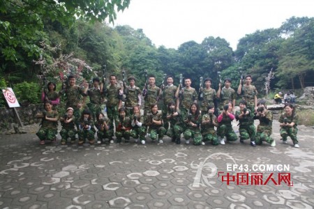 “挑战自我,熔炼团队”--卓娅佳人内衣团队拓展训练实况