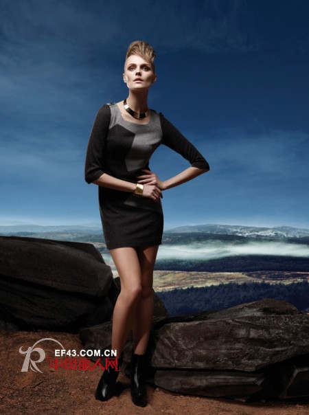 经典故事女装 让女人绽放永恒的美丽