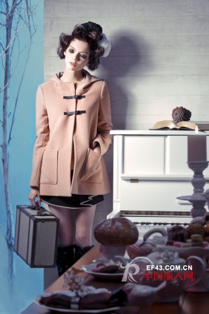 天使爱美丽 雅轩菲格女装诠释秋冬里的悸动