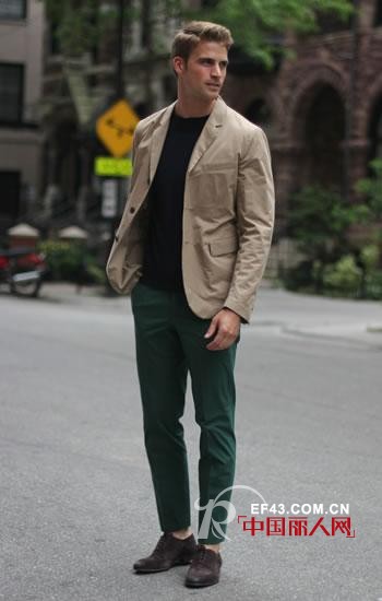 魅力型男穿“色”出街 高调型格惹眼No.1