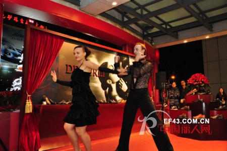 De Verli昆明店首次秋冬特惠季开场圆满成功