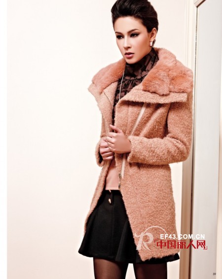 聪明女人的时尚武器——薰奈儿女装