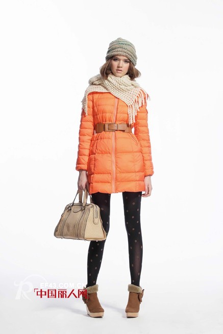 意识流2012玩转荧光色 张扬色调点亮冬季街头