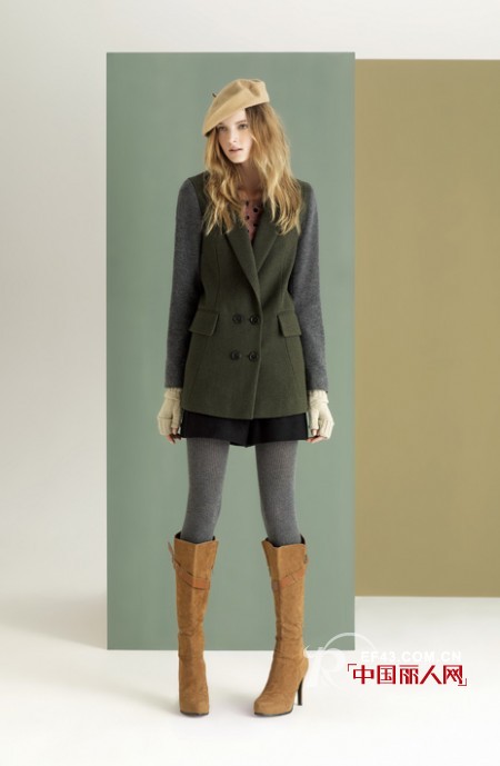 2012冬季U.G.I.Z女装至酷军装风风靡街头