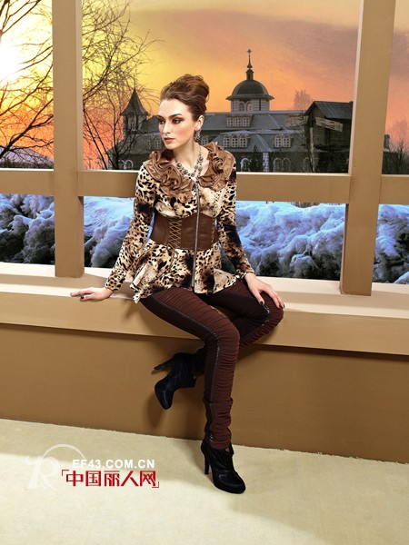 欧魅赛尔上演冬日狂野诱惑  豹纹装让你hold住时尚