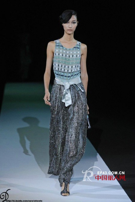 几何图案闪耀时装周 预示明春夏潮流趋势