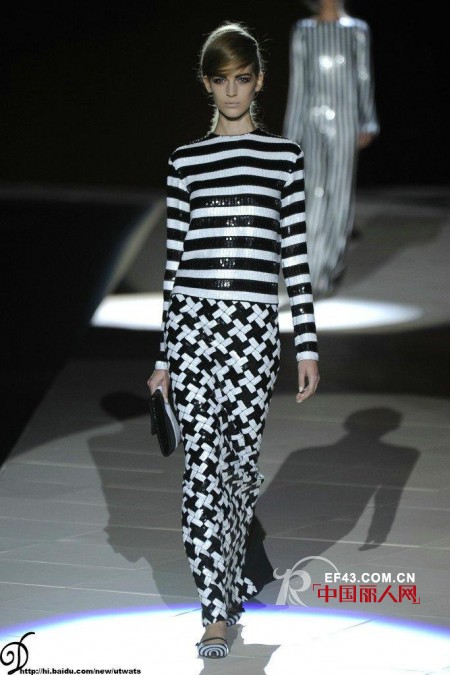 几何图案闪耀时装周 预示明春夏潮流趋势