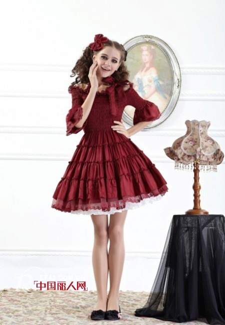 花儿开了女装 绚烂打造lolita宫廷风格