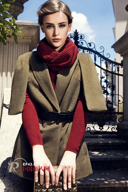 雪凡妮2012冬装 包肩设计演绎X廓形潮流