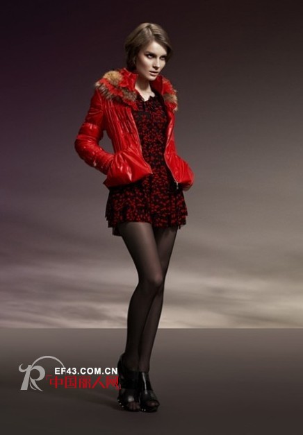 爱茉莉2012秋冬装 红色缔造浪漫温馨女人