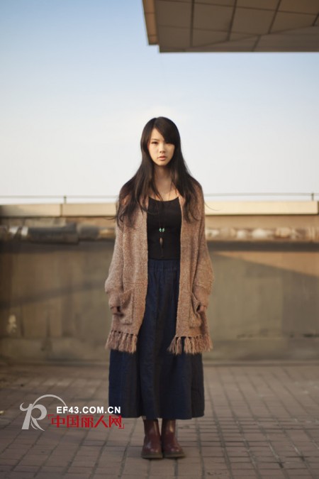 冬季森女系巧搭配  穿出简约随意