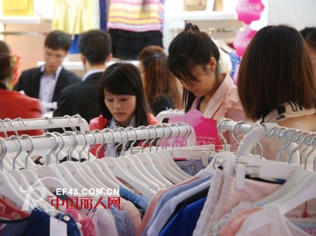 “悦来悦美”Loyer.Mod容悦2013春夏订货会---说不出的喜悦