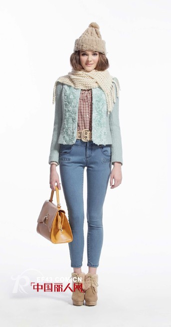 ISLIU女装2012冬季新款 潮流演绎冰淇淋色系