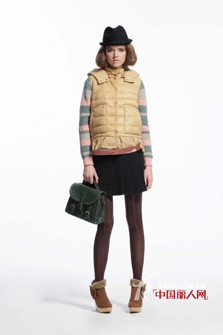 ISLIU女装2012冬季新款 潮流演绎冰淇淋色系