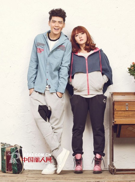 HOLY MOLY休闲装 和你的Ta一起甜蜜过圣诞