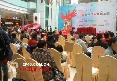 铅笔俱乐部携手番茄苗,金宝贝开展儿童艺术作品慈善拍卖活动