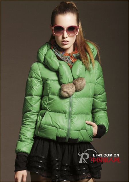 雅梵娜2012冬季羽绒服 打造一周不重复穿搭