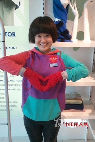 让爱在这个冬天蔓延—舒朗“大手牵小手,让爱蔓延”活动进行中