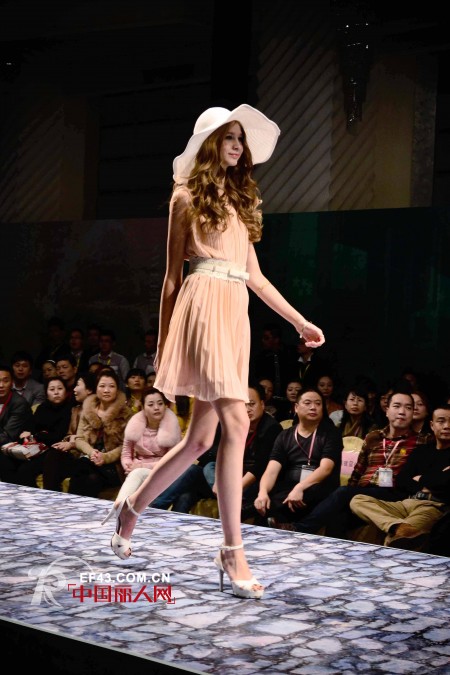 CLORIS（歌迪丝）唯美•绽放2013夏季新品发布会圆满落幕