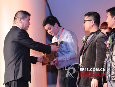 康璐妮荣获“十大内衣品牌”