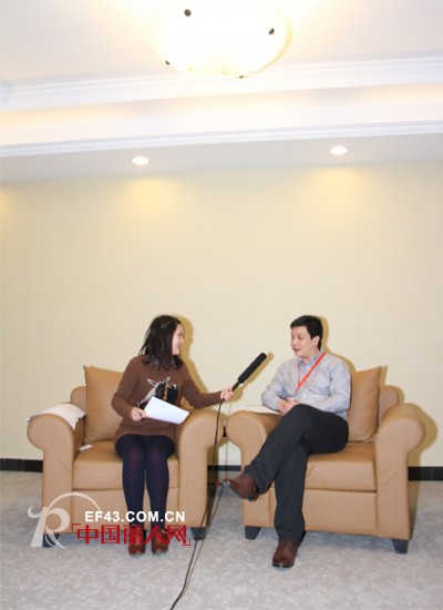 康璐妮荣获“十大内衣品牌”