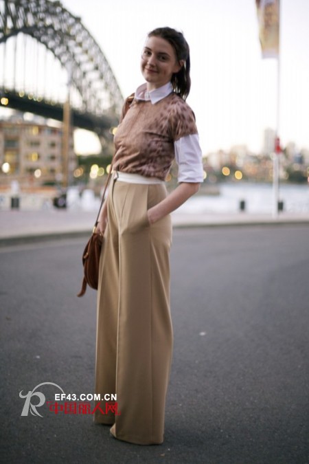 阔腿裤逆势回归 问题身材穿出完美曲线