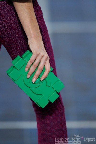 翡翠绿: 2013 年度流行色