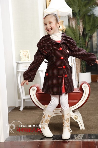 欢声笑鱼童装12秋冬新款 给孩子们最欢声笑语的童年回忆