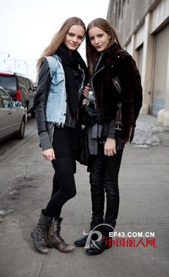 抛弃男友 拉闺蜜潮流演绎街头姐妹花