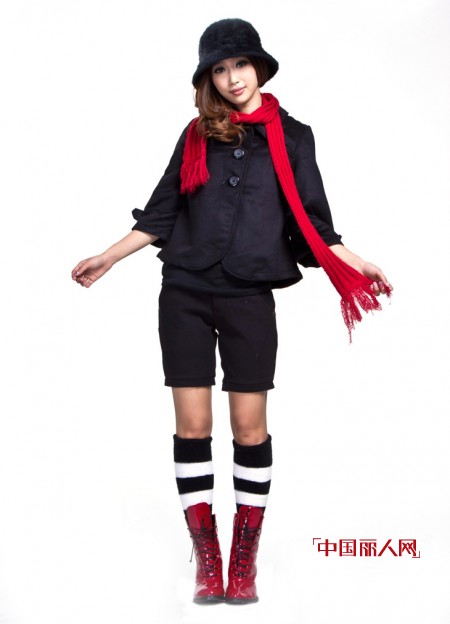 eminu依米奴“末日狂欢节”  末日也挡不住爱美的脚步