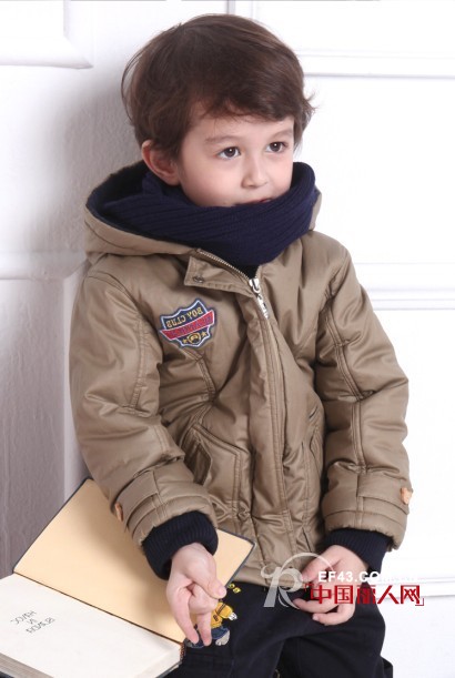 小熊B琪冬季时尚新品 打造最抢眼的潮童