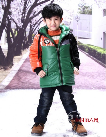 卡尔菲特顶尖童装品牌  挽救时尚宝贝魅力冬天