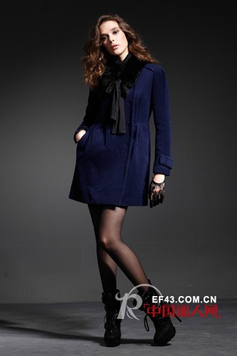 玛安珂2012秋冬装 极简风大衣彰显品质感