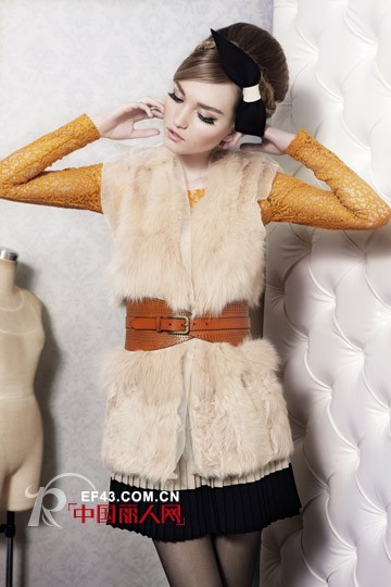 尚默女装率性不羁 邂逅温暖冬日