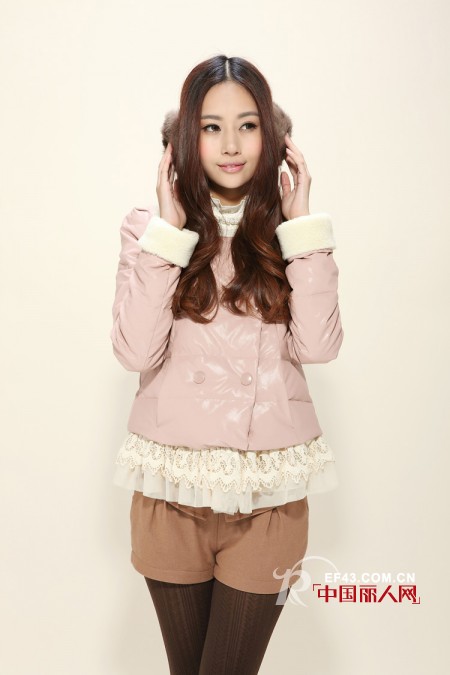 三彩服饰  释放年轻女性的心灵梦想