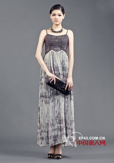 时尚大反串 回顾缘尚儿的夏季清凉装