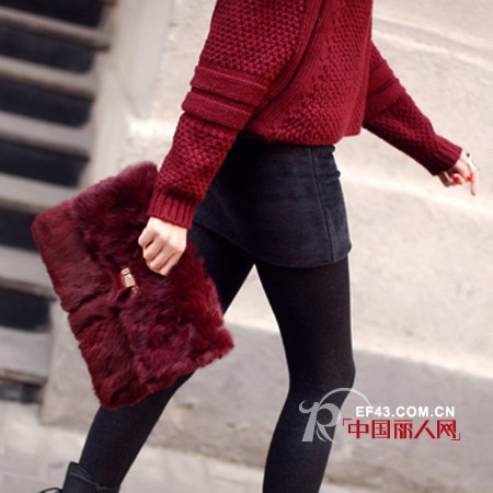 惹眼醇美酒红色包包  散发成熟女性的芳香