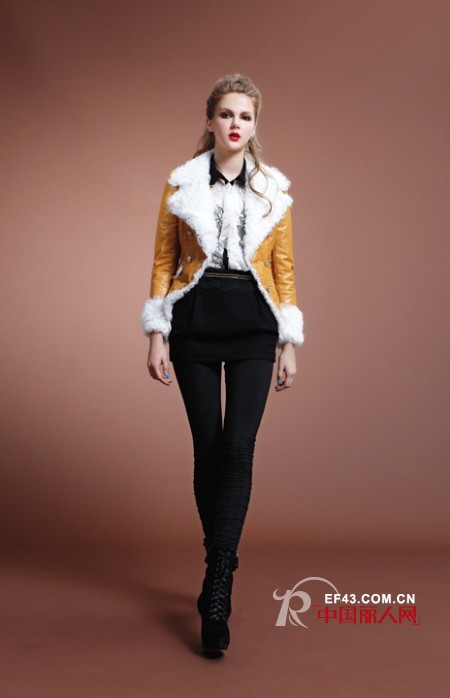 阿謾琳时尚毛领外套 让着装更出彩