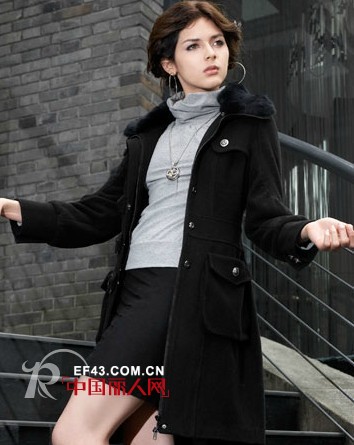 玲珑格格女装  让女性如夏花般绚丽多彩